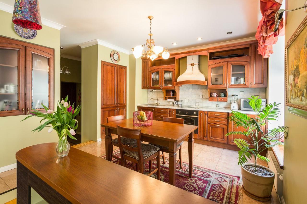 Royal Apartment Riga Ngoại thất bức ảnh