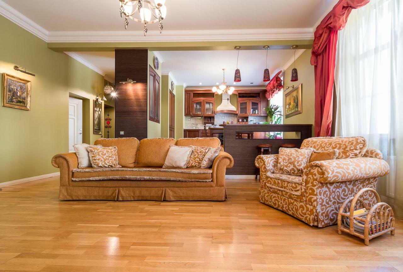 Royal Apartment Riga Ngoại thất bức ảnh